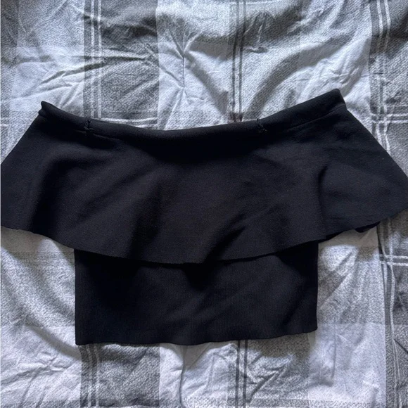 BABATON- Sculpt Knit Off The Shoulder Top - Picture 2 of 4